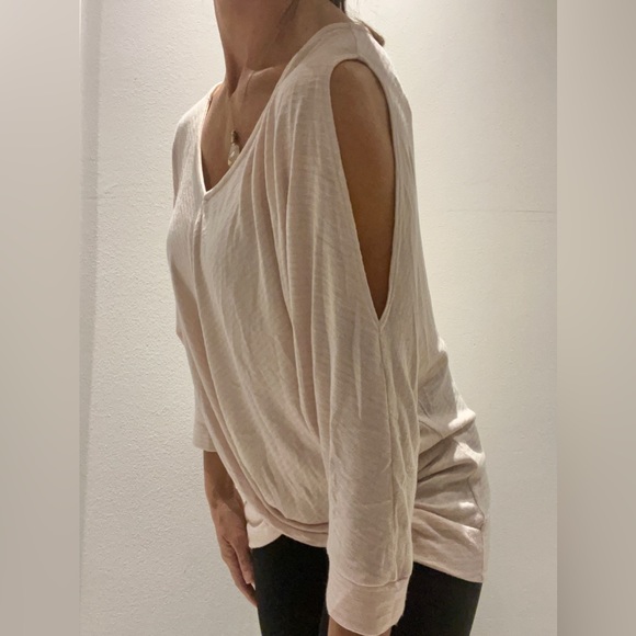 Cold Shoulder Slouchy Sweater Top - Picture 2 of 4